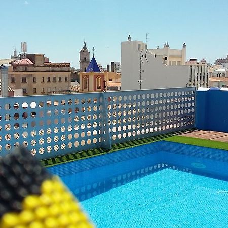 Homely Malaga Carreteria Con Piscina Kültér fotó