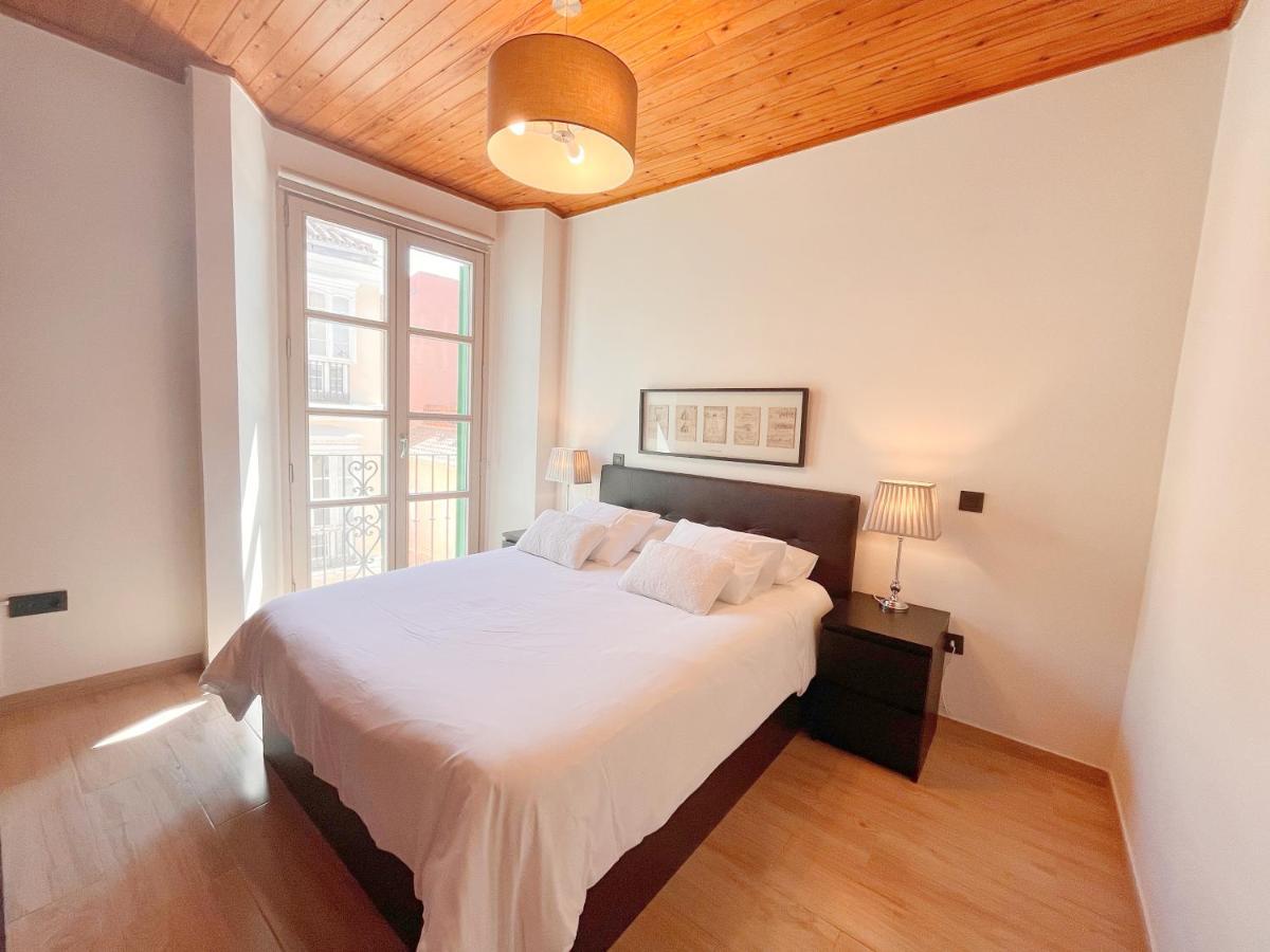 Homely Malaga Carreteria Con Piscina Kültér fotó